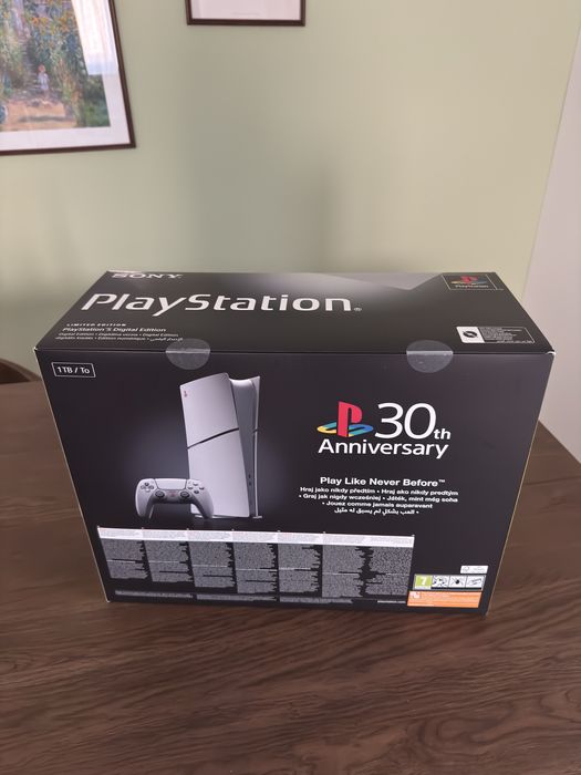 PlayStation 5 30th Anniversary PS5 1TB sigilat