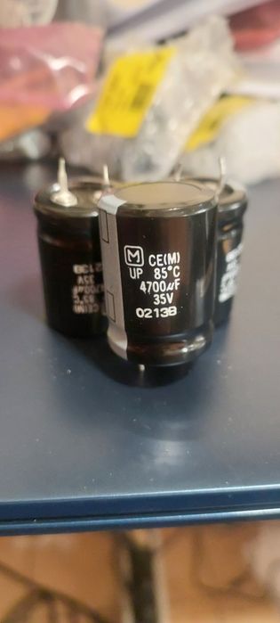 Condensatori Electrolitici THT Panasonic / Nover  Snap In / Radial