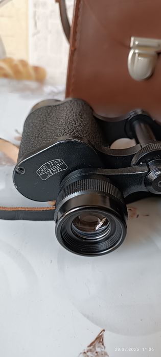 Бинокль CARL ZEISS 8x30W