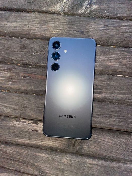 Samsung S24 128гб