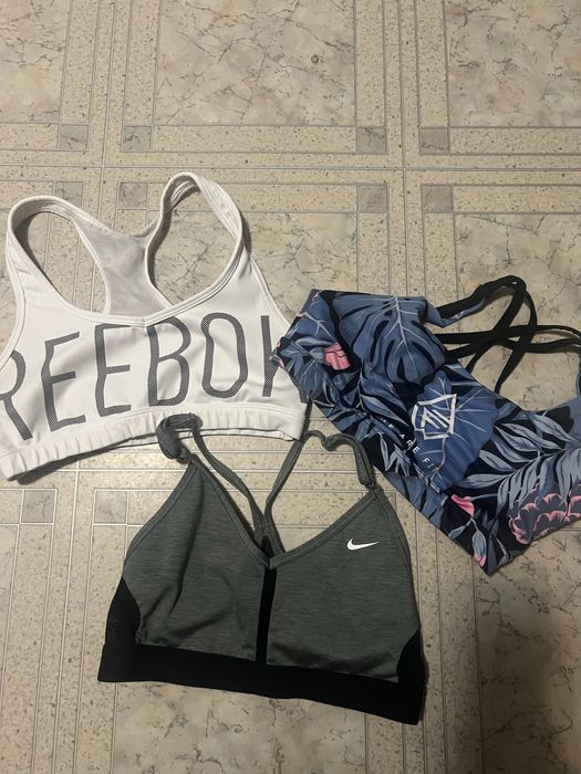 Спортни бюстиета