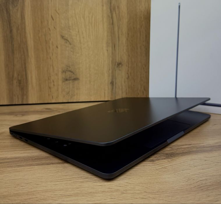 MacBook Air M5 13” 16/512GB 100% Full Box Midnight
