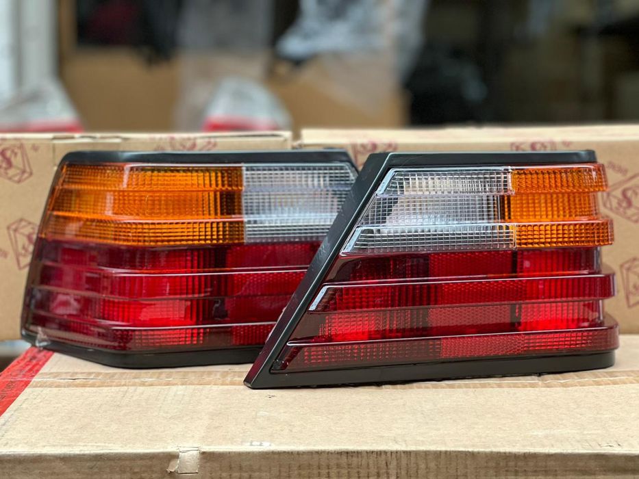 Задний фонарь мерс 124