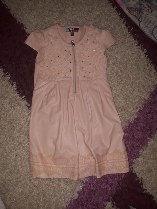 Продаю     платья