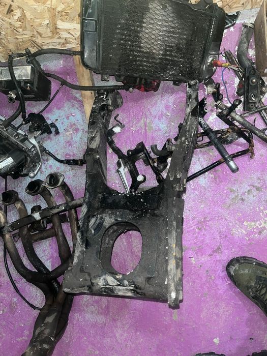 Запчасти Kawasaki ZZR400 (2)