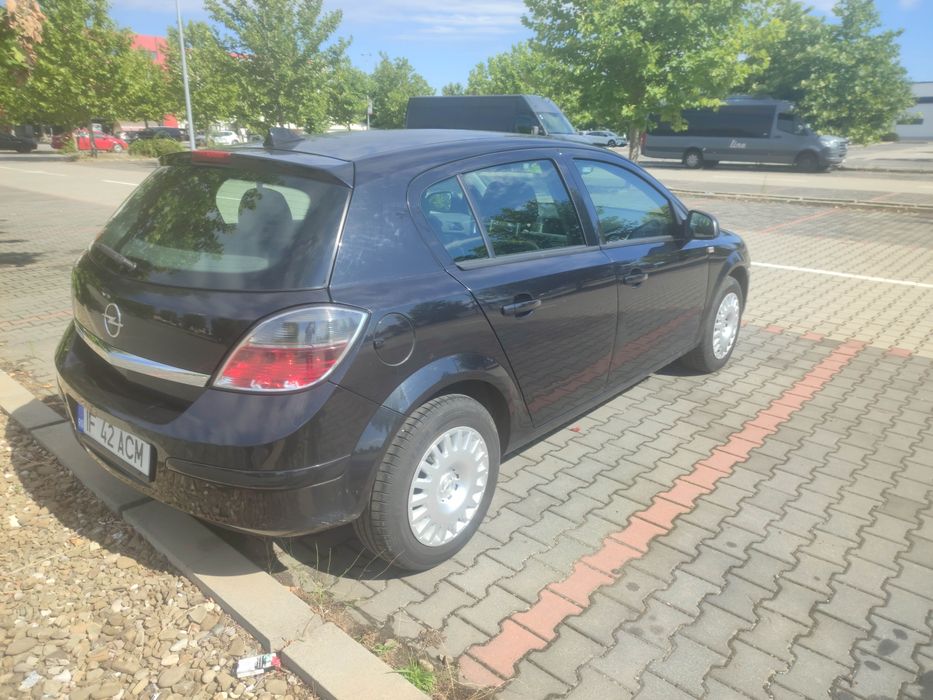 Opel Astra h, 114000 km, benzină 1.6, fabricație 2013