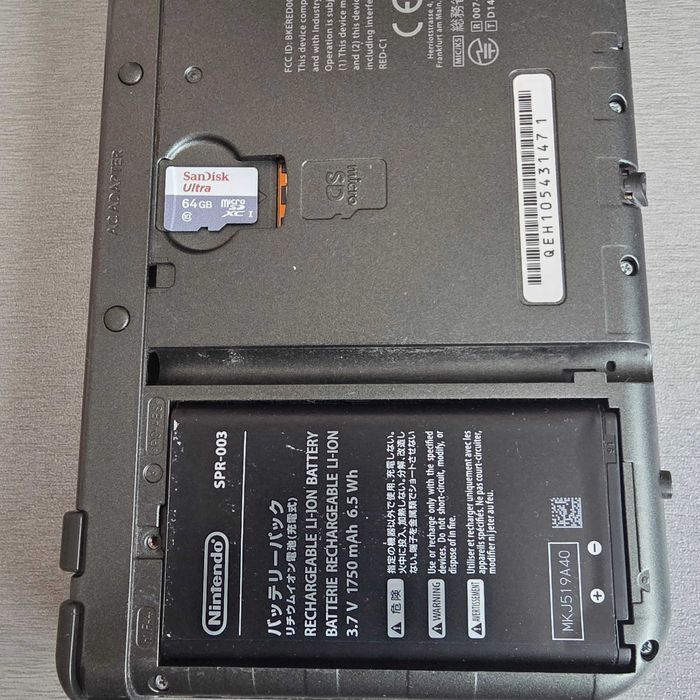 New Nintendo 3DS XL IPS екран черно