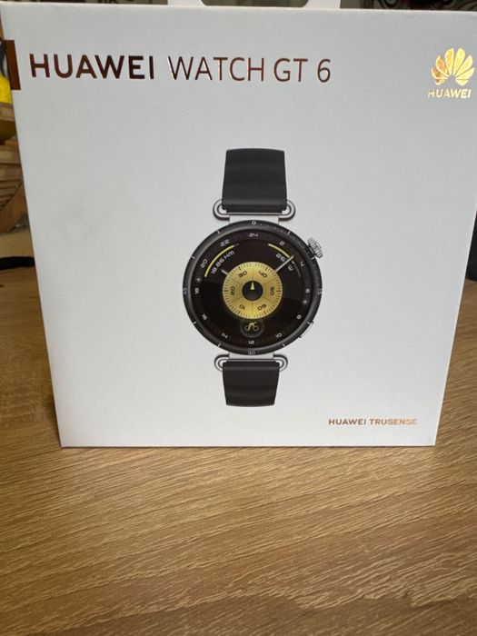 Смарт часовник HUAWEI WATCH GT 6