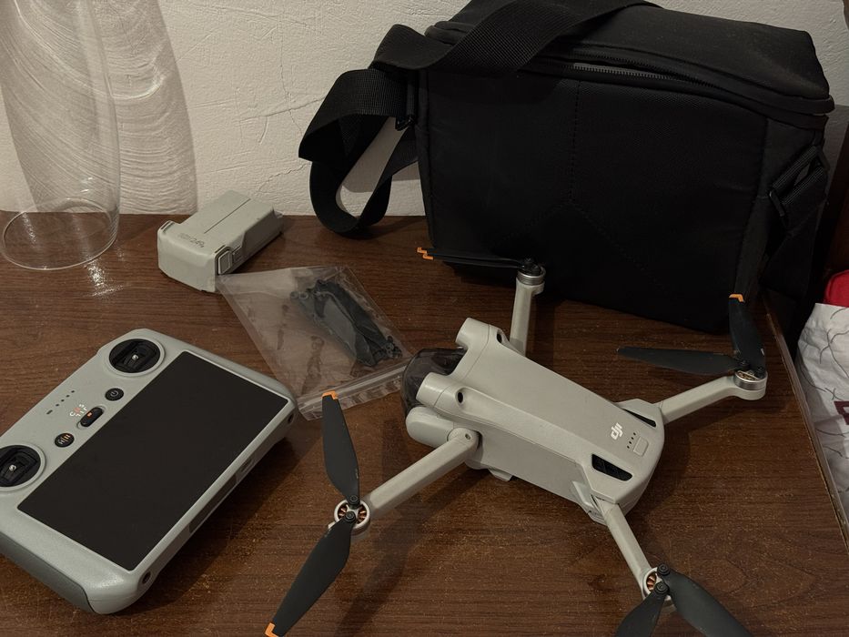 Продам DJI mini срочно