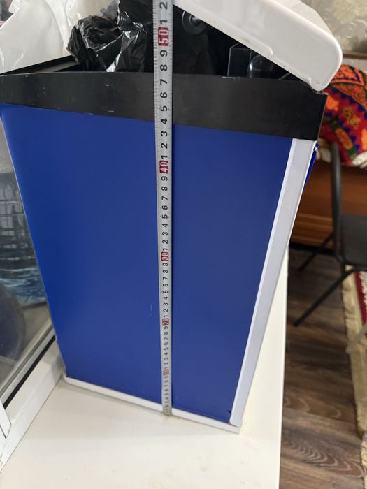 Продам аквариум на 70 литров