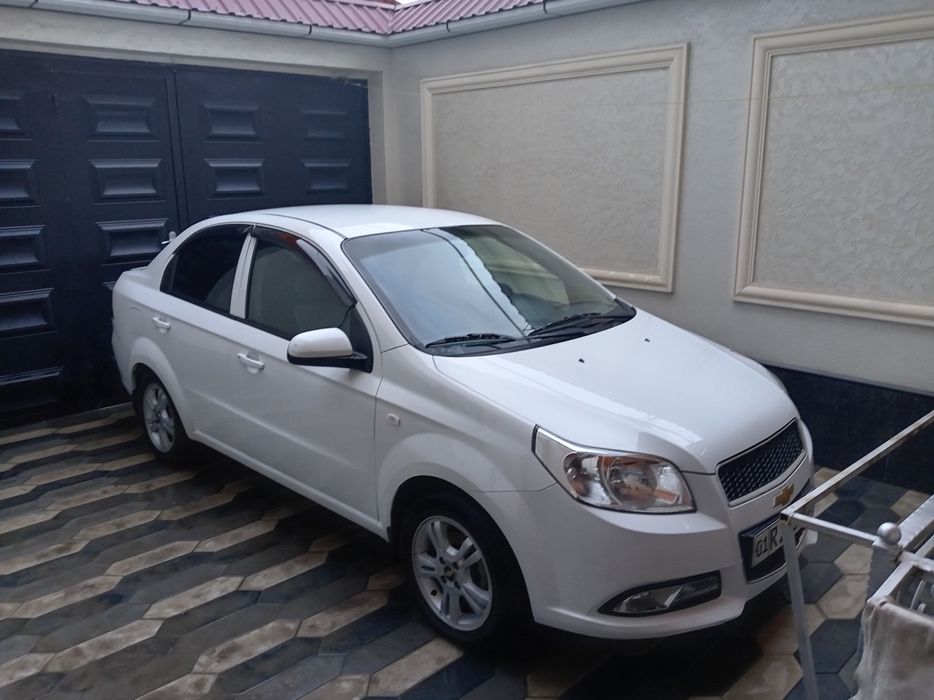 Срочно продаётся автомобиль нексия 3 автомат коробка 2020год