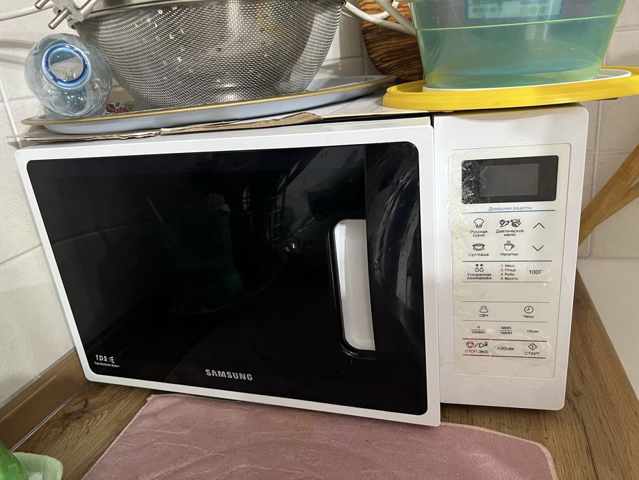 Микроволновка в отличном состоянии