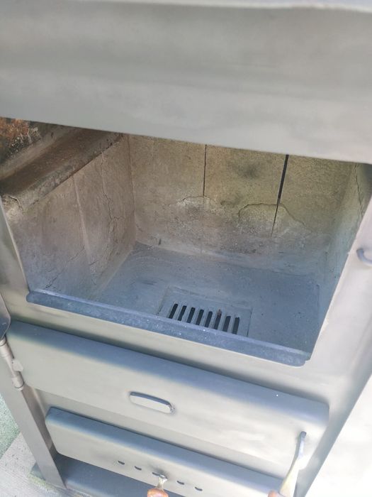 Продавам камина Прити на дърва без водна риза
