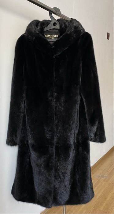 Продам шубу норковую