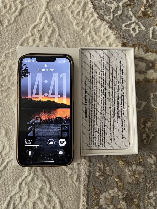iPhone 14  256гб