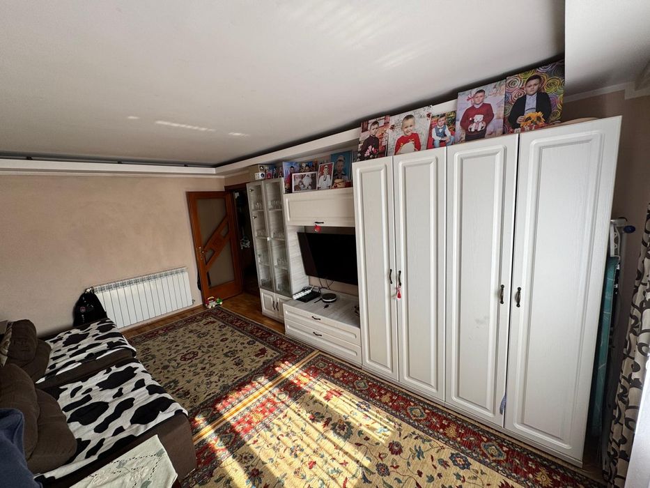 Apartament  3 camere! Se VINDE!