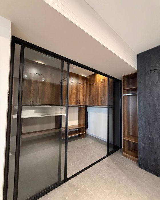 Продается 3х ком квартира, ЖК Akay City, ор-р: метро Х.Алимжана, 180м2