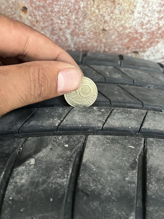 Гуми 235/55 18R Bridgestone