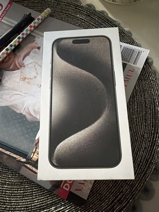 Iphone 15 pro  256 gb natural titanium stare foarte buna