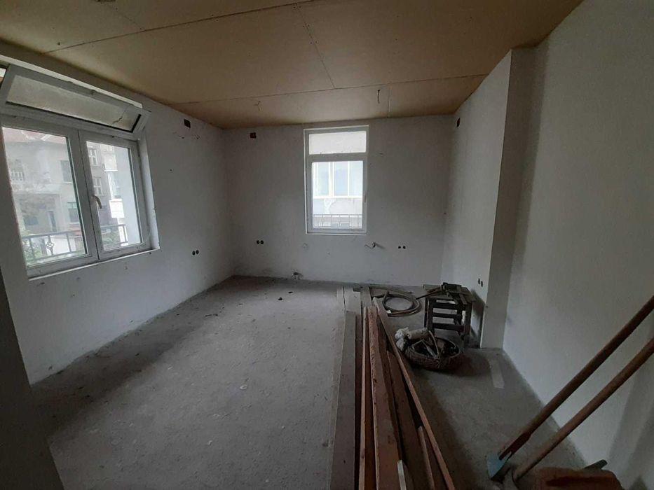 Продава се Къща в Габрово, Център - 273 кв.м за 673 €/кв.м - Снимка #12