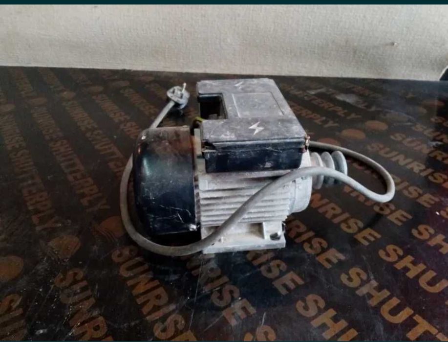 Електромотор, Ел мотор 220волта перфектно състояние