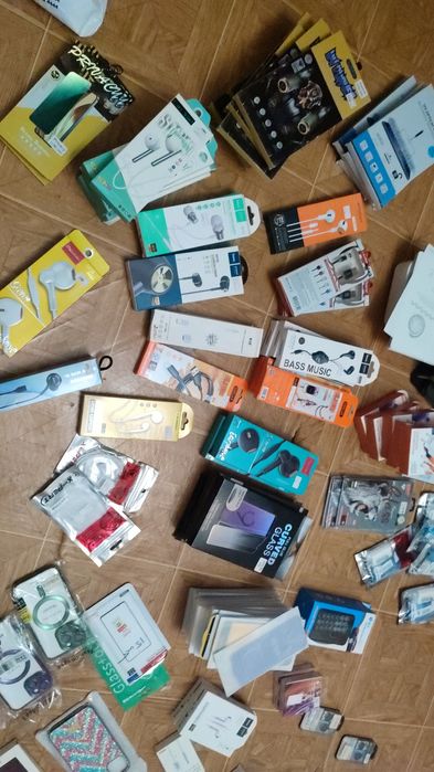 Аксессуары для айфонов