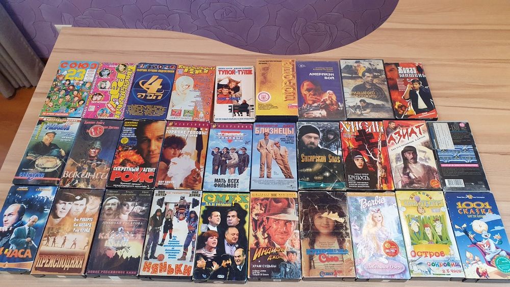 Продам видеомагнитофон Samsung и видеокассеты