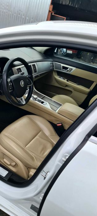 Schimb JAGUAR xf