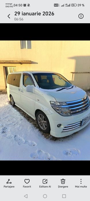 Vând său schimb Nissan elgrad