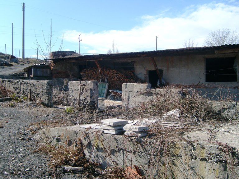 Продава се Промишлена сграда в Кърджали, Веселчане - 2000 кв.м за 21 €/кв.м - Снимка #8