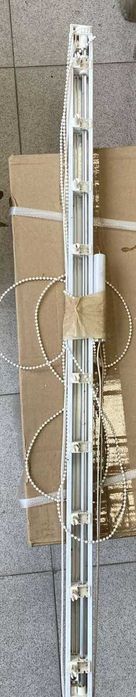 Корниз за щори с механизми 80см