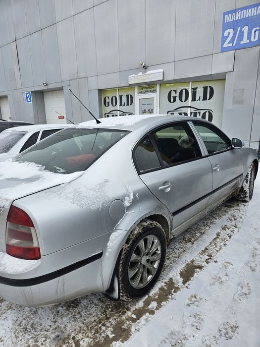 Продам Шкода Суперб 1.8 турбо.