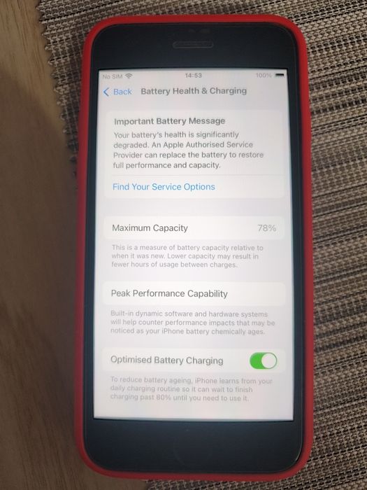 Продавам Iphone SE 2020