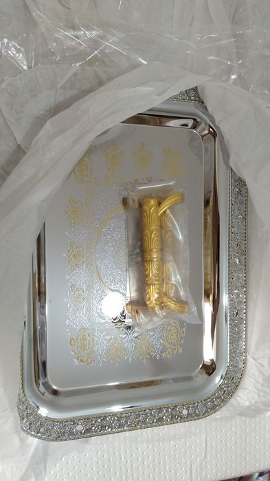 Продам подносы ( разносы)