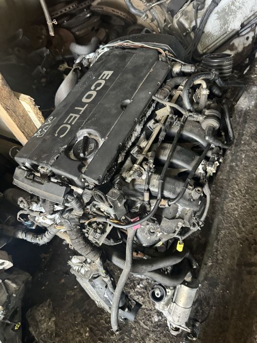 Продам двигатель на Шеврале Круз F18D4