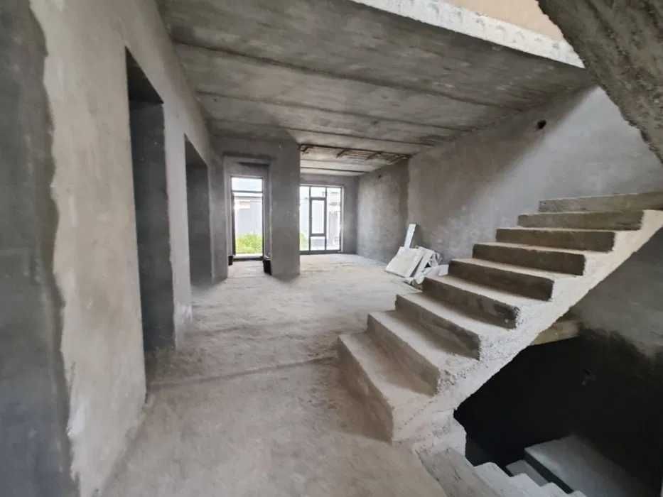 Продаётся Евродом на Лимонарии