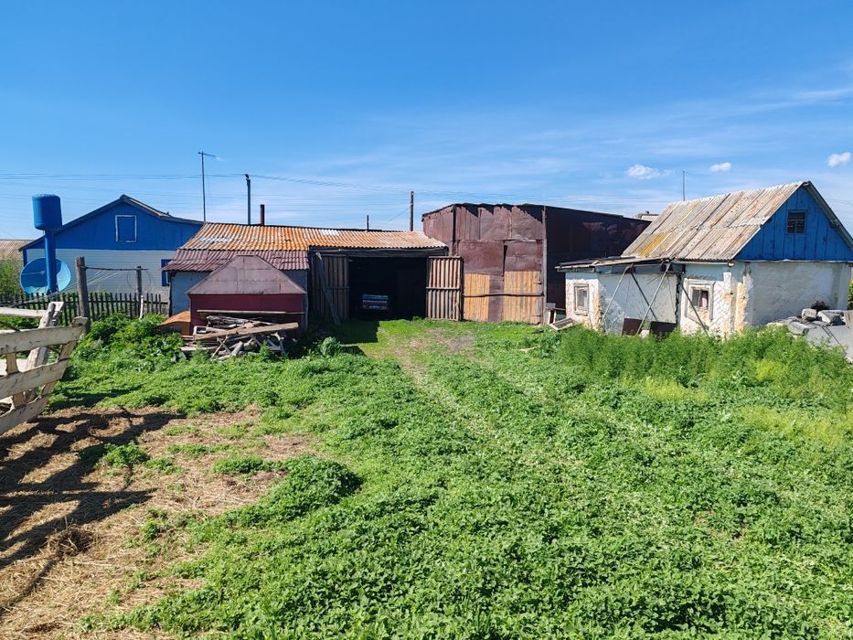 Срочно, продаётся дом, удобен для хозяйства,.