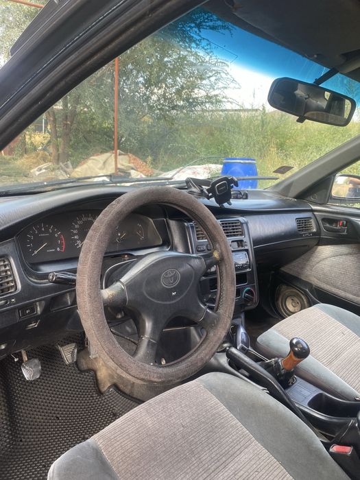 Toyota Carina E