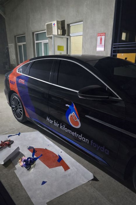 Печать и оклейка на авто и мотоциклах | Индивидуальный дизайн