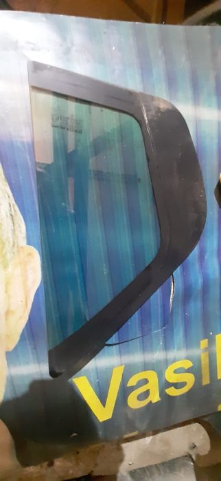 Vând piese logan 2(componente ușa stânga spate)