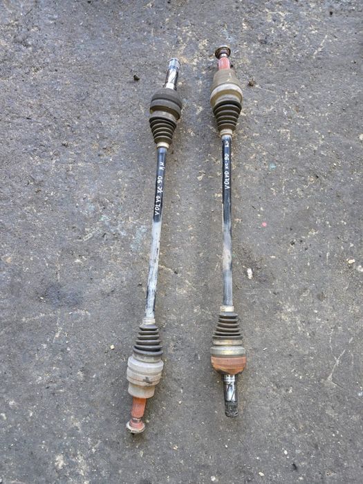 Задний привод Вольво ХС90  Цена за штуку  15000 тенге