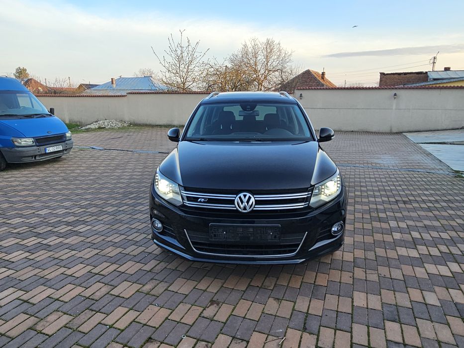 Vw Tiguan 2014 R-line 2.0d/4x4/DSG/Xenon/Led/Camera/360°Park/Panoramic