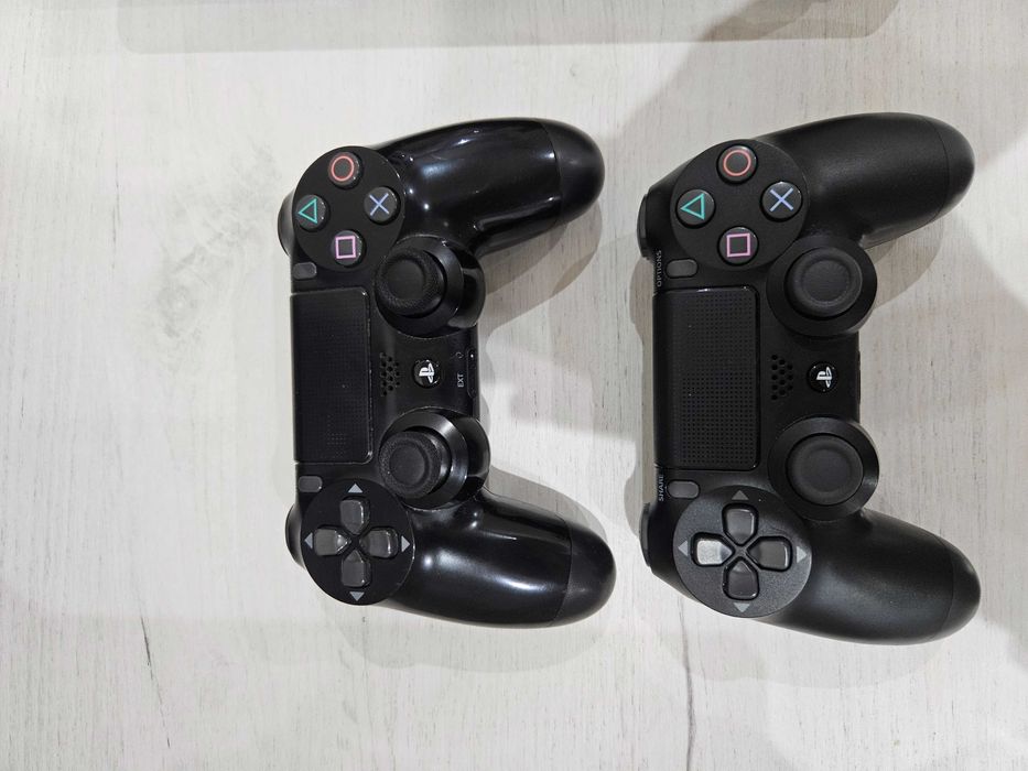 Ps4 slim с два оригинални джойстика