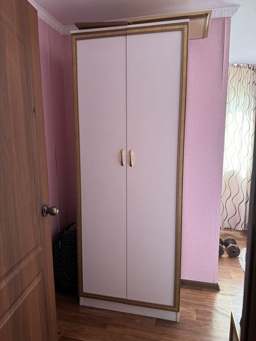 Кровать + шкаф + комод с зеркалом