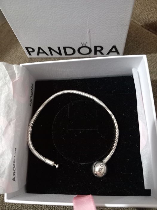 Гривна Pandora сребърна-16см