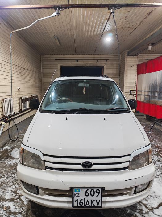 Продам Тойота Ноах Таунайс 4wd