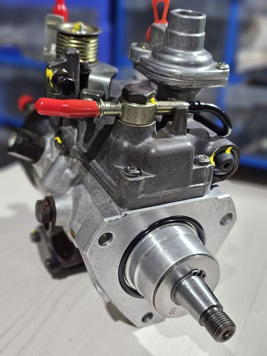 Топливный насос (ТНВД) JCB Delphi