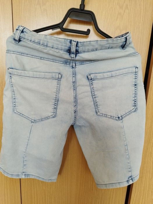Къси дънкови панталони