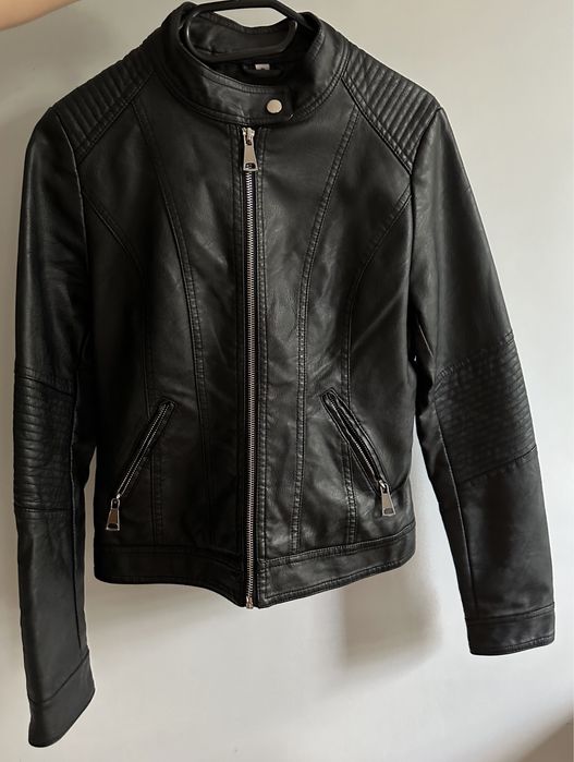 Дамско кожено яке