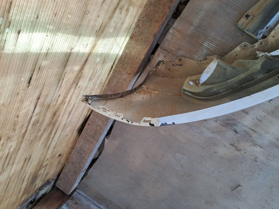 Bara fata logan 2 facelift